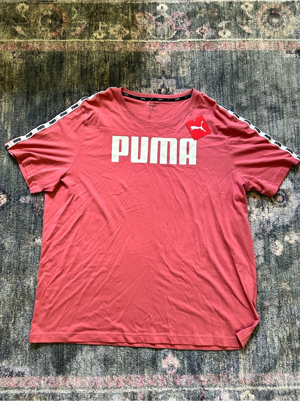Puma NWT Men's Coral Pink Short-Sleeve Logo Tee with Striped Sleeves XXL Sporty